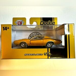 M2 Machines 1971 DODGE CHARGER SUPER BEE